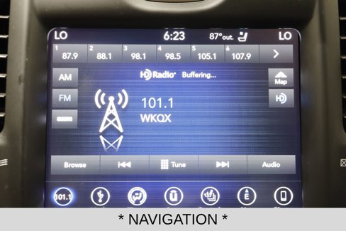 Used 2018 Chrysler 300 C w/ Sun, Sound & Nav Package image 9