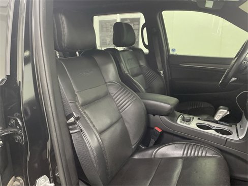Used 2021 Jeep Grand Cherokee SRT image 20