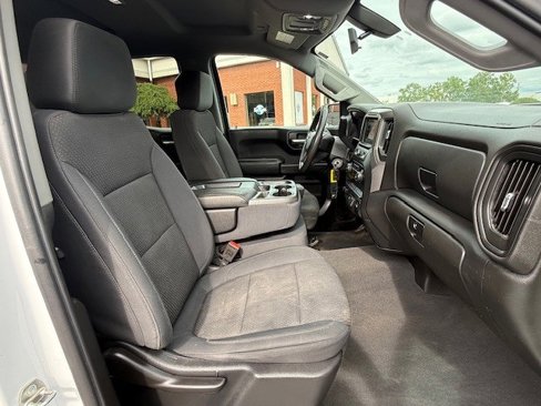 Used 2019 Chevrolet Silverado 1500 Custom Trail Boss w/ Custom Convenience Package image 18