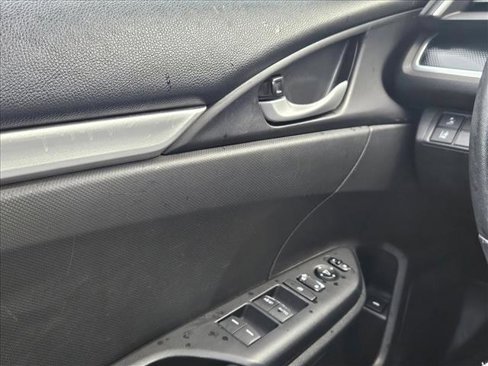 Used 2021 Honda Civic Sport image 22
