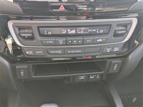 Used 2017 Honda Ridgeline RTL-E image 32