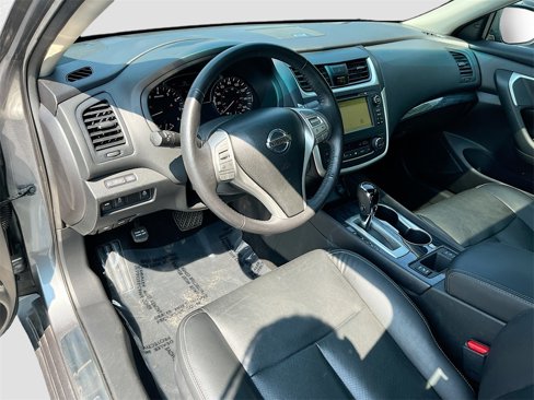 Used 2016 Nissan Altima 2.5 SL w/ 2.5 Technology Package image 7