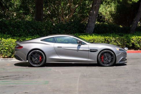 Used 2014 Aston Martin Vanquish Coupe image 26