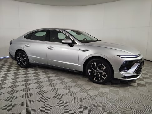 Used 2024 Hyundai Sonata SEL image 2