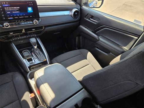 Used 2023 Chevrolet Colorado LT w/ LT Convenience Package image 15