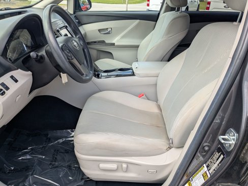 Used 2014 Toyota Venza LE image 15