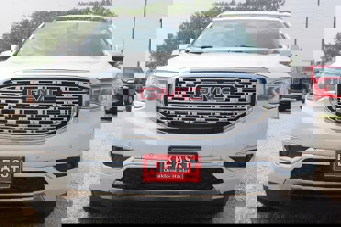 Used 2018 GMC Acadia Denali w/ LPO, Protection Package image 2