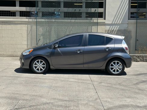 Used 2014 Toyota Prius C Four image 6