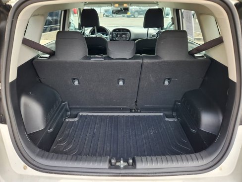Used 2023 Kia Soul LX image 19