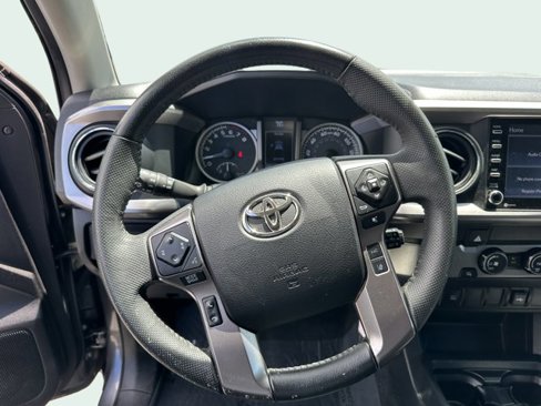 Used 2022 Toyota Tacoma SR5 image 18