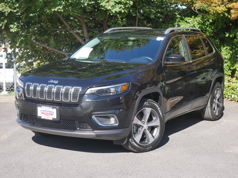 Used 2019 Jeep Cherokee Limited w/ Luxury Group image 2