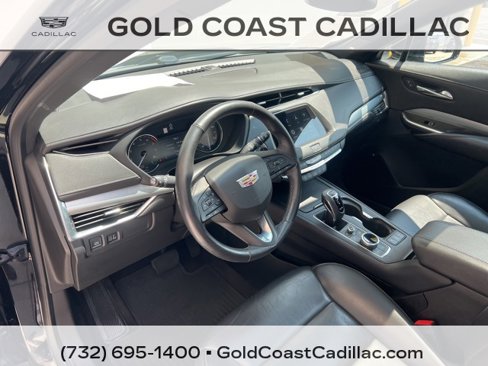 Used 2019 Cadillac XT4 Premium Luxury w/ Cold Weather Package image 18
