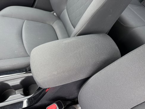 Used 2022 Toyota Corolla LE image 14