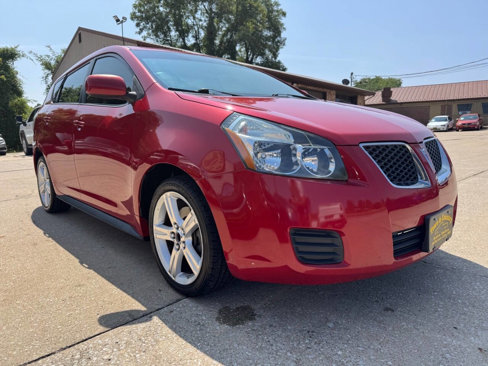 Used 2009 Pontiac Vibe w/ Preferred Package image 3