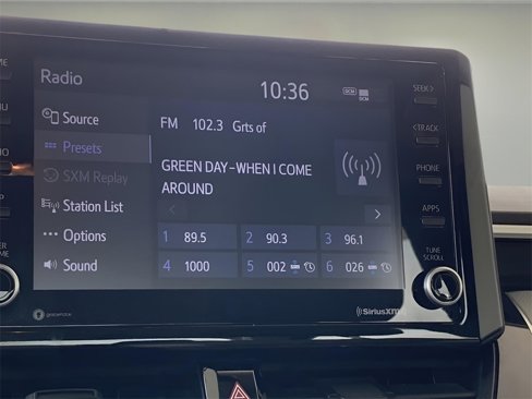 Used 2022 Toyota Corolla LE image 40