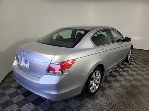 Used 2010 Honda Accord EX image 4