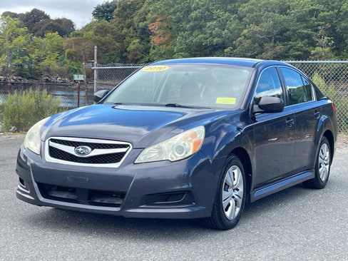 Used 2010 Subaru Legacy 2.5i image 3
