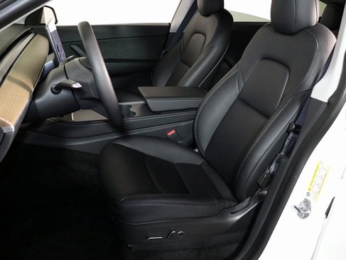 Used 2021 Tesla Model Y Long Range image 4