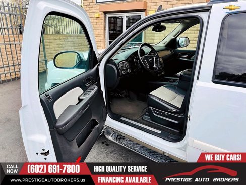 Used 2007 Chevrolet Suburban LT w/ LT Preferred Equipment Group image 13