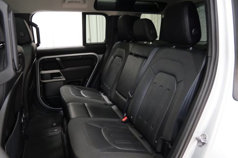 Used 2020 Land Rover Defender 110 First Edition image 15