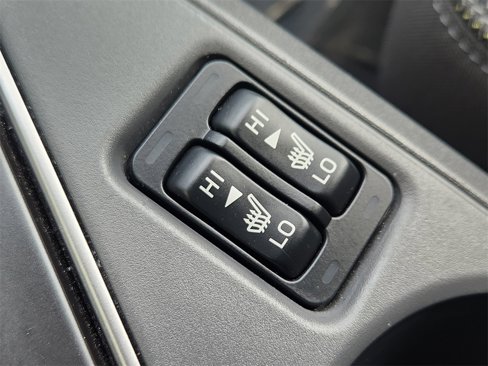 Used 2024 Subaru Crosstrek 2.0i Premium image 22