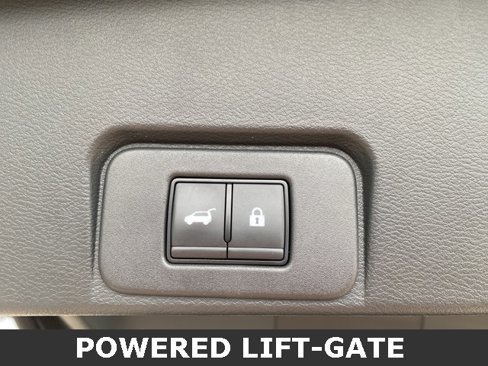 Used 2024 Nissan Rogue SV image 5