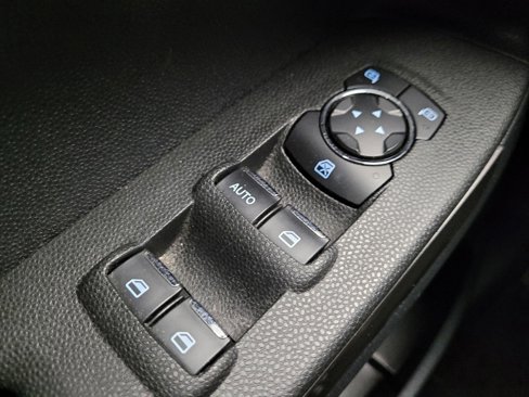 Used 2020 Ford EcoSport SE w/ SE Convenience Package image 27