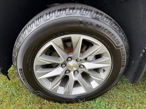 Used 2019 Chevrolet Silverado 1500 LT w/ All-Star Edition image 18