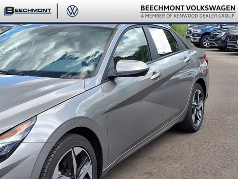 Used 2023 Hyundai Elantra SEL w/ Convenience Package image 22
