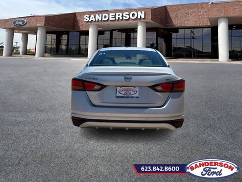 Used 2023 Nissan Altima 2.5 SV image 4