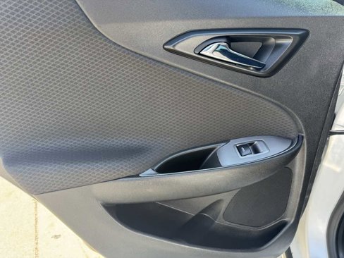 Used 2018 Chevrolet Malibu LT image 18