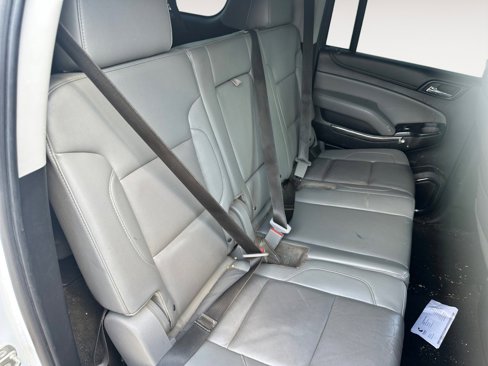 Used 2018 Chevrolet Suburban LT image 13