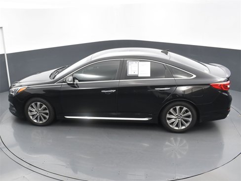 Used 2016 Hyundai Sonata Sport w/ Option Group 02 image 18