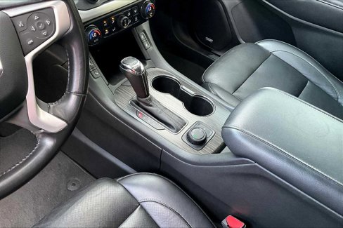 Used 2019 GMC Acadia SLT w/ Black Edition image 15