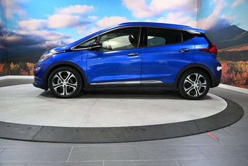 Used 2017 Chevrolet Bolt Premier w/ Driver Confidence II Package image 5