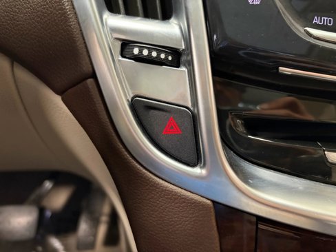 Used 2015 Cadillac SRX Luxury w/ Driver Awareness Package image 46