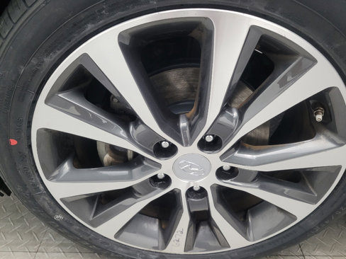 Used 2018 Hyundai Elantra GT image 31