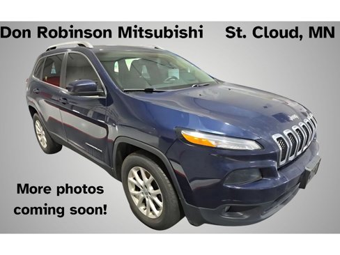 Used 2016 Jeep Cherokee Latitude image 1