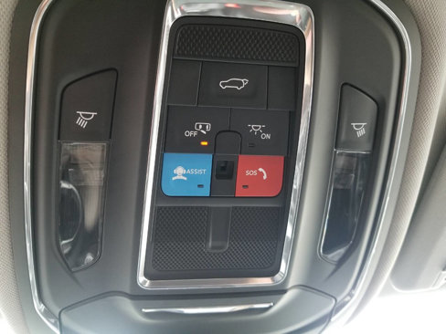 Certified 2023 Jeep Grand Cherokee Limited w/ Black Appearance Package image 31