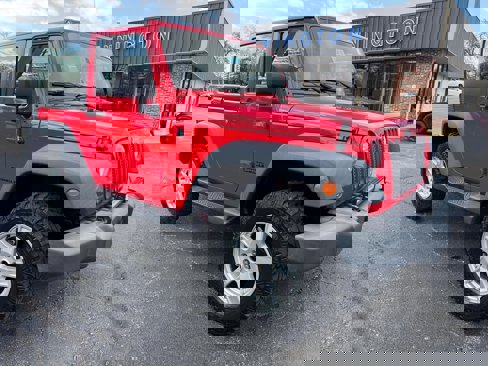 Used 2015 Jeep Wrangler Sport image 9
