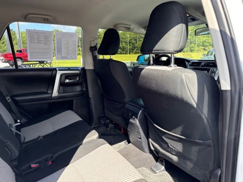 Used 2018 Toyota 4Runner SR5 image 14