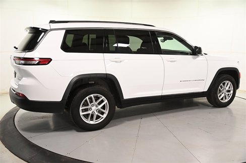 Used 2023 Jeep Grand Cherokee L Laredo image 6