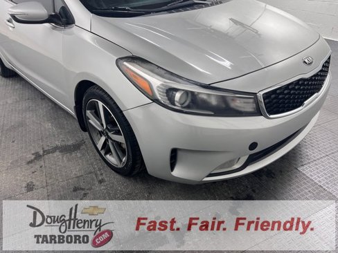 Used 2018 Kia Forte EX image 9
