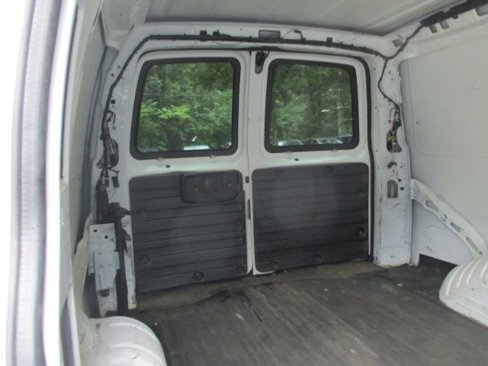 Used 2014 Chevrolet Express 2500 image 30