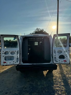Used 2013 Ford E-250 and Econoline 250 image 19