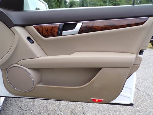 Used 2013 Mercedes-Benz C 300 4MATIC Sedan image 19