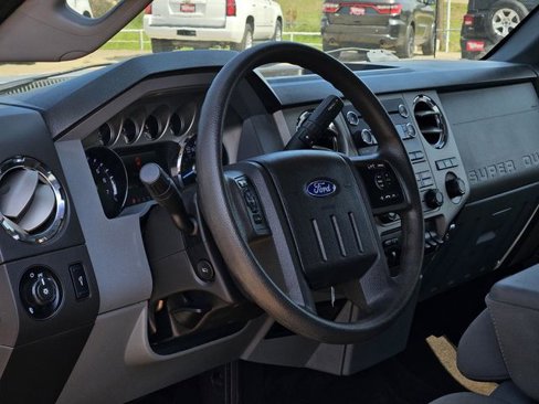 Used 2016 Ford F250 XLT w/ XLT Value Package image 31