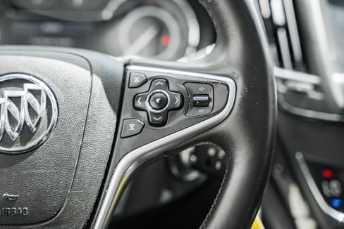 Used 2016 Buick Regal AWD image 27