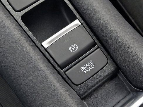 Certified 2025 Honda HR-V LX image 25