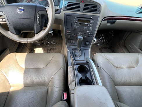 Used 2002 Volvo V70 Cross Country image 52